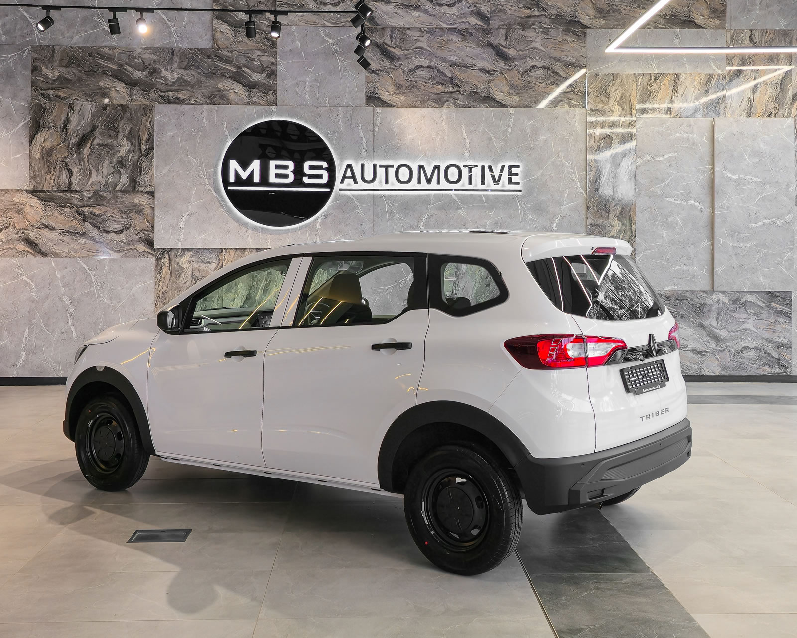 Car Dealer Template #12982
